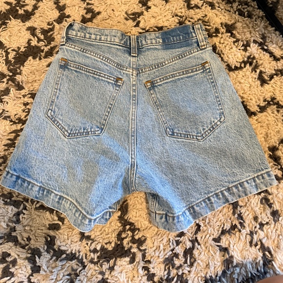 Abercrombie Dad Shorts - Picture 2 of 3
